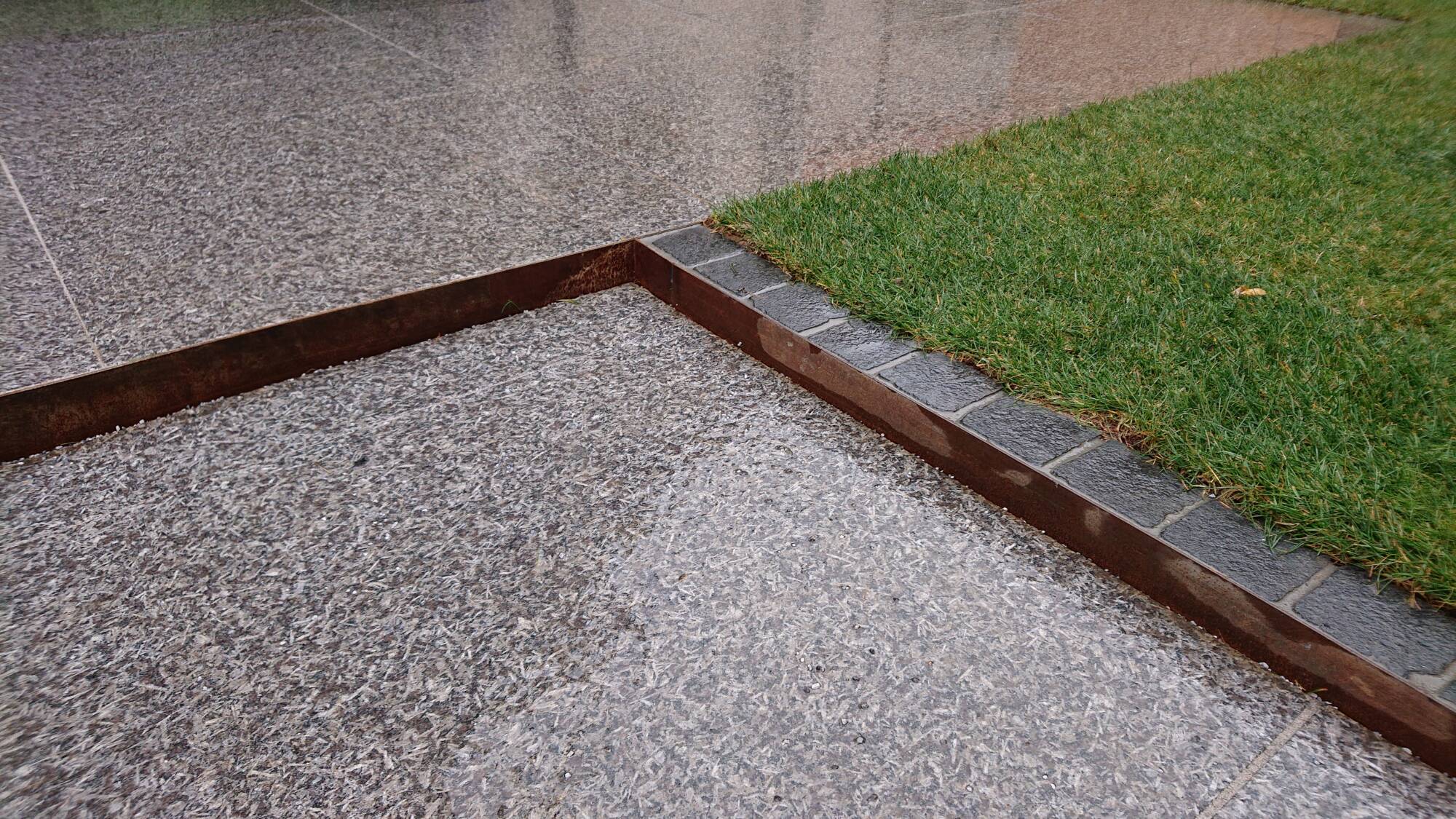 EMOTIONS PAYSAGE24 | Emotion paysage Spécialistes de la pose de tapis de pierres à Schœnau, près de Sélestat et Marckolsheim ! Sélestat